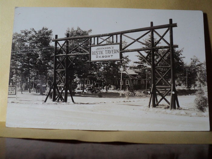 Johnsons Rustic Dance Palace (Johnsons Rustic Resort, Krauses Hotel) - Postcard Photo